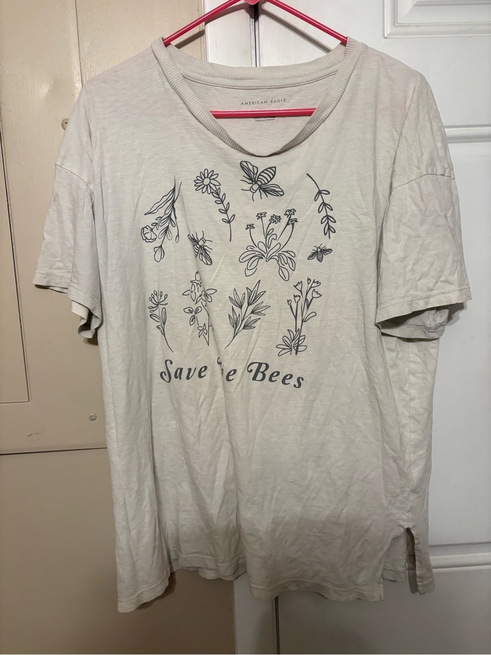 American Eagle Outfitters Cream Floral 'Save the Bees' Graphic Tee